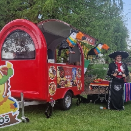 Nachos and Burritos Mexican food truck
