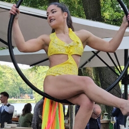 Latino Acrobatic Lollipop Act