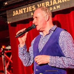 Singer (male) Purmerend  (NL) Peter purgatory party singer dutch language