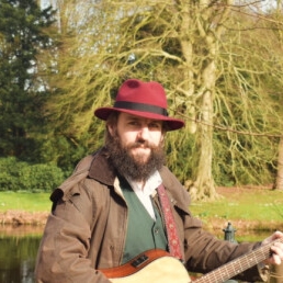 Singer (male) Westzaan  (NL) McHollander - Celtic Folk Bard