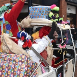 Tuk-tuk, Sinterklaas truck