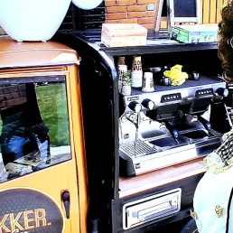 Your Sinterklaas Barista & sjoko tuk tuk