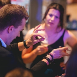 Magician Purmerend  (NL) Table Magic | Magician David Nathan