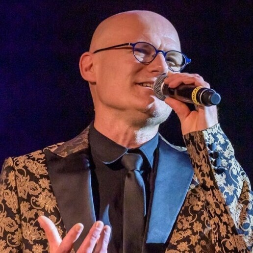 Singer (male) Someren  (NL) 