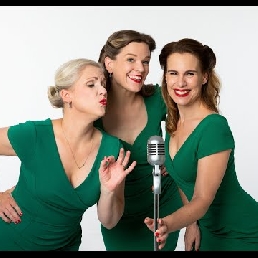 Singing group Amsterdam  (NL) The Forces Sweethearts