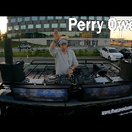 Perry Owens:  techno deephouse nu disco