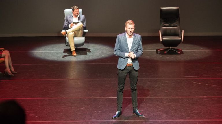 Dagvoorzitter/Presentator