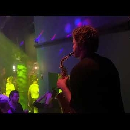 DJ Pepe M & Saxophonist + sound/light.