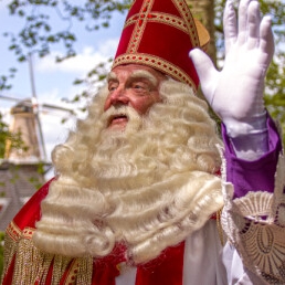 The real Sinterklaas on a house visit