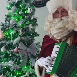Accordionist Den Helder  (NL) Christmas couple to be booked for anyone
