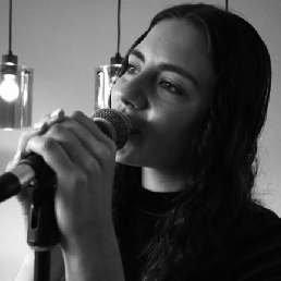 Singer (female) Bakel  (NL) Christmas singer | NOA (Christmas singer)