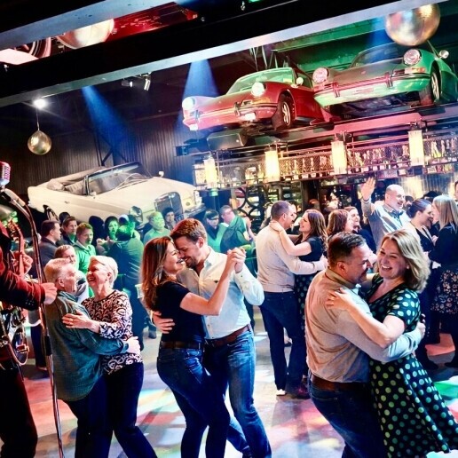 Singer (male) Utrecht  (NL) 