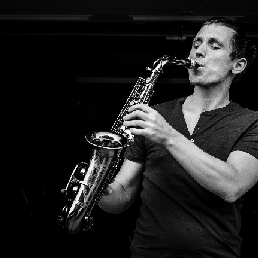 Saxophonist Oedelem  (BE) Sax & dj