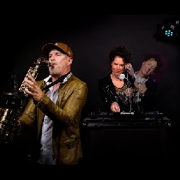 Saxofonist 't Zand  (NL) DJ met Saxofonist (DJSax duo) NIEUW!