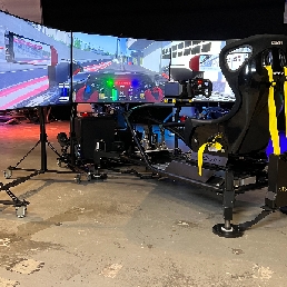 Moving race simulator