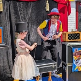 Clown Zwolle  (NL) Kinderfeest met goochelaar / clown Joris