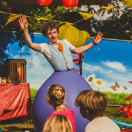 Clown Zwolle  (NL) Kindershow, ballonfiguren en zeepbellen