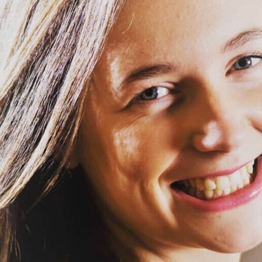 Singer (female) Hasselt  (NL) 