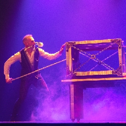 Magician Aarschot  (BE) Illusionist Chris Williams