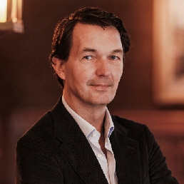 Speaker Bloemendaal  (NL) Speaker Paul van Riessen