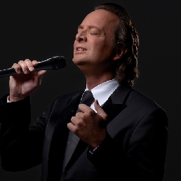 Singer (male) Oosterbeek  (NL) William Janz