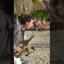 Saxophonist Jan van Oort