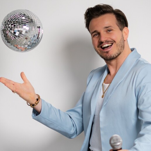 Singer (male) Someren  (NL) 