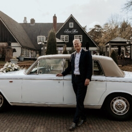 Rolls Royce event car with option speaker