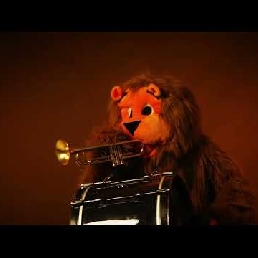 The Orange Lion with Drum - King's Day