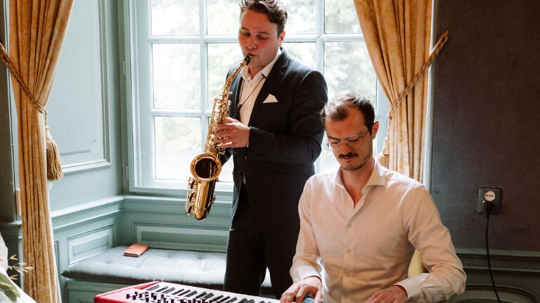 Mayo – Saxofoon & Pianoduo met stijl