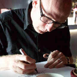 Kunstenaar Tilburg  (NL) Jeroen de Leijer tekent LIVE