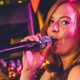 Singer (female) Noordwijk  (Zuid Holland)(NL) Dutch / Dutch-language Music