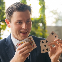 Table magician Brandon Smeets