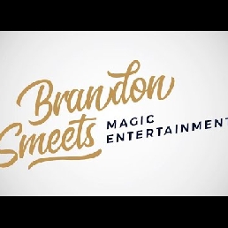 Christmas magician Brandon Smeets