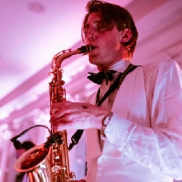 Saxofonist Delft  (NL) Lennart Bob