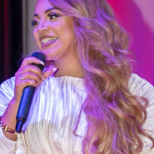 Singer (female) Rotterdam  (NL) 