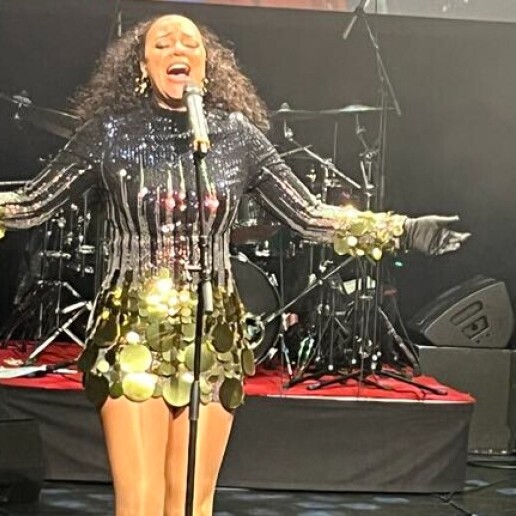 Singer (female) Rotterdam  (NL) 