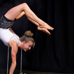 Hand balancing act - Handstand solo