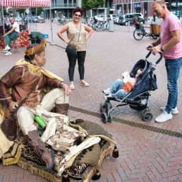 Aladdin en zijn vliegende tapijt