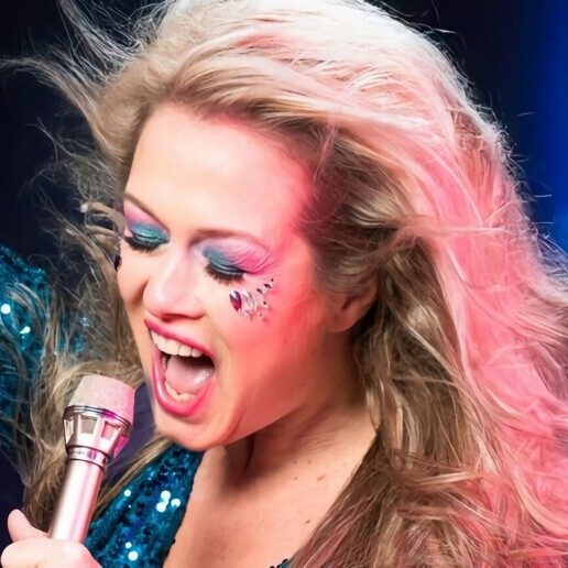 Singer (female) Bergen op Zoom  (NL) 