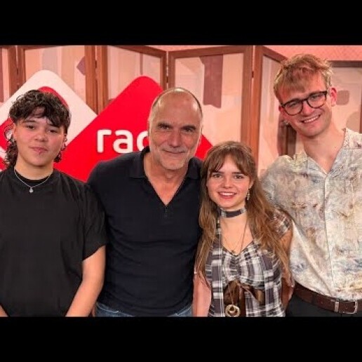 Singer (female) Bunnik  (NL) 