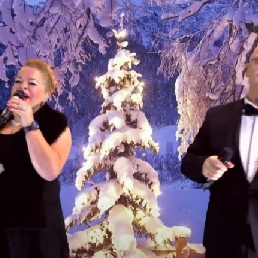 Zanggroep Nieuwegein  (NL) Kerstshow 4 artiesten zingen samen /solo
