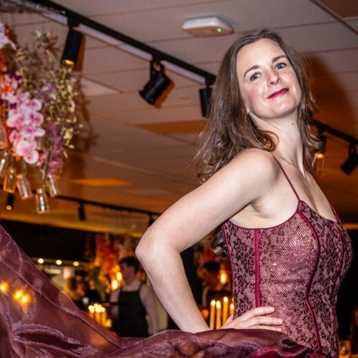 Singer (female) Amsterdam  (NL) 