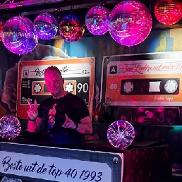 Retro DJ Show - Back to the 70s 80s 90s