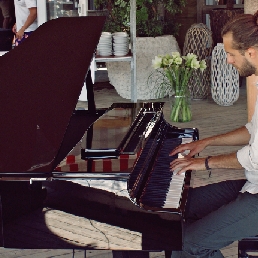 Pianist Arian Müller
