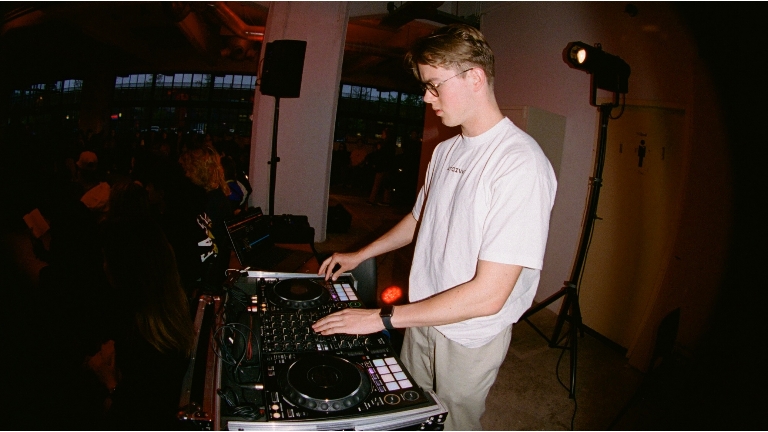 Ibiza sfeer DJ
