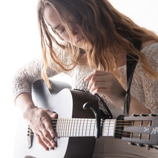 Singer (female) Rotterdam  (NL) 