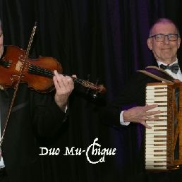 Violinist Papendrecht  (NL) Duo Mu-Chique