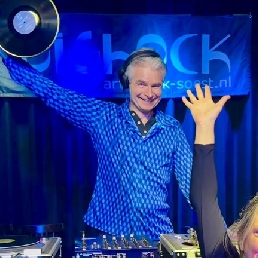 DJ Soest  (NL) DJ Fernand draait exclusief VINYL