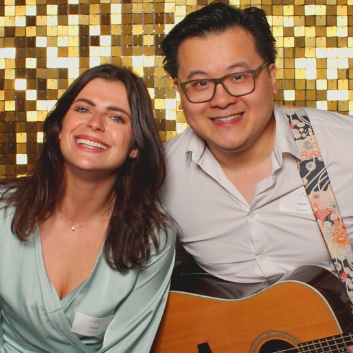 Singer (female) Hoogland  (NL) 